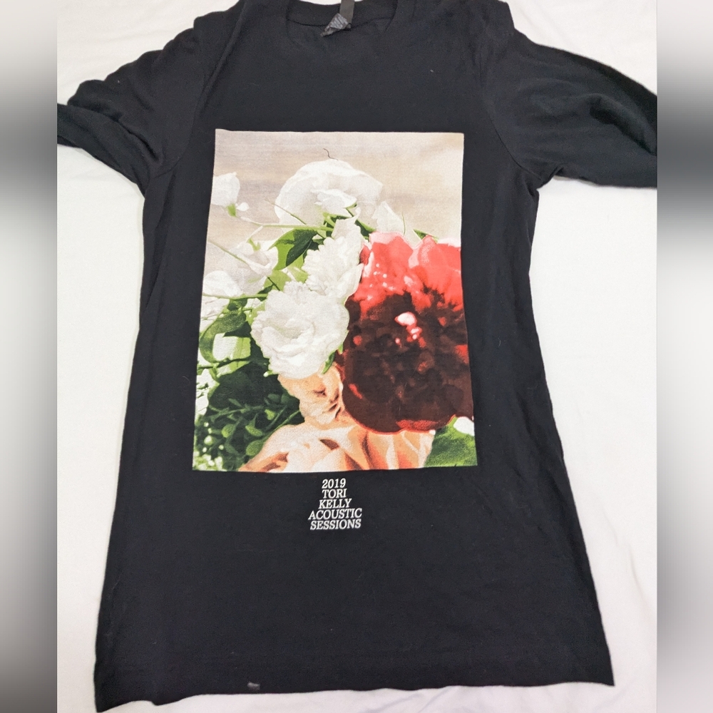 Tori Kelly Women's Black Long Sleeve Tshirt Acoustic Sessions Concert Merch SM